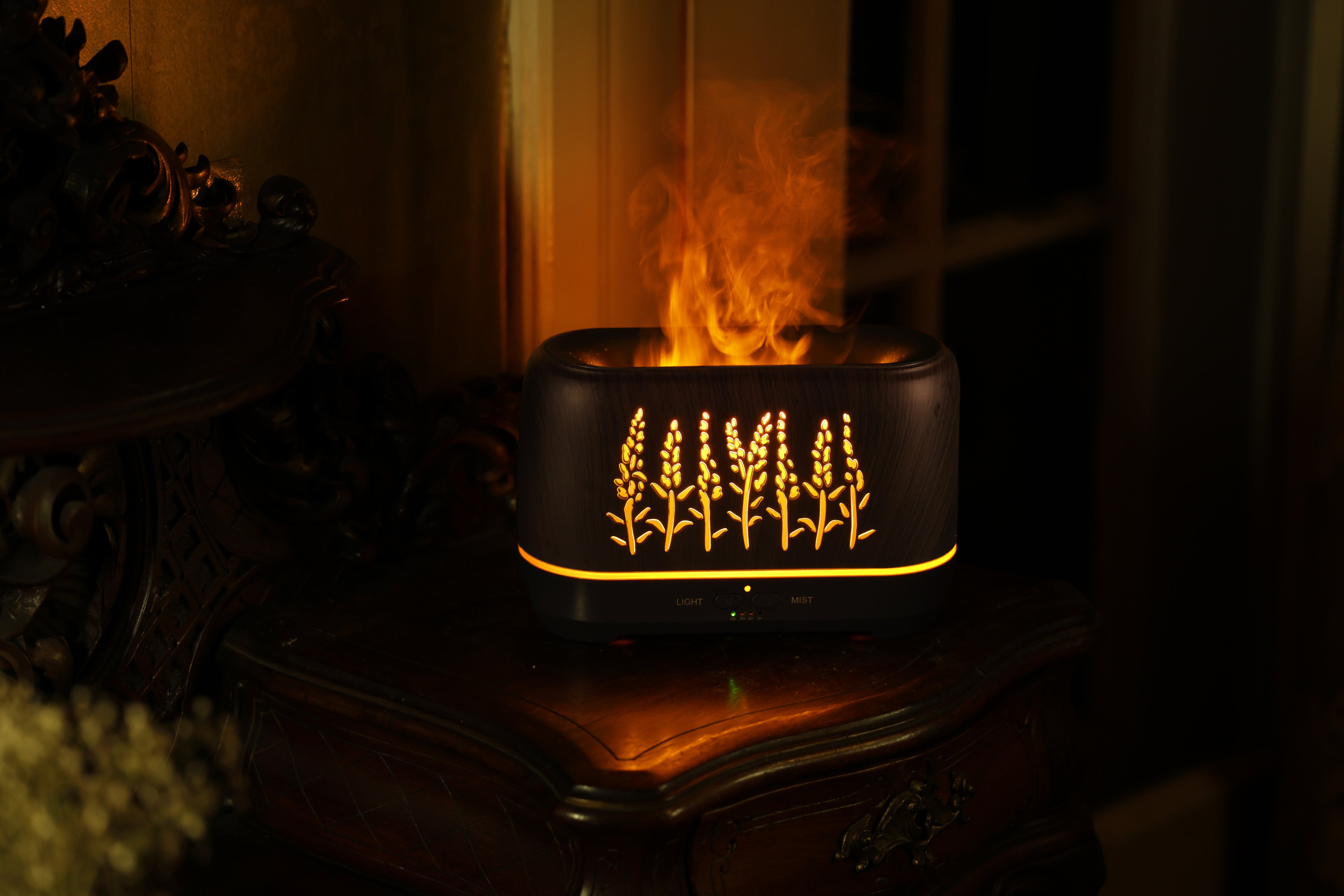 Diffuser med flammetåke (mørkt tre)