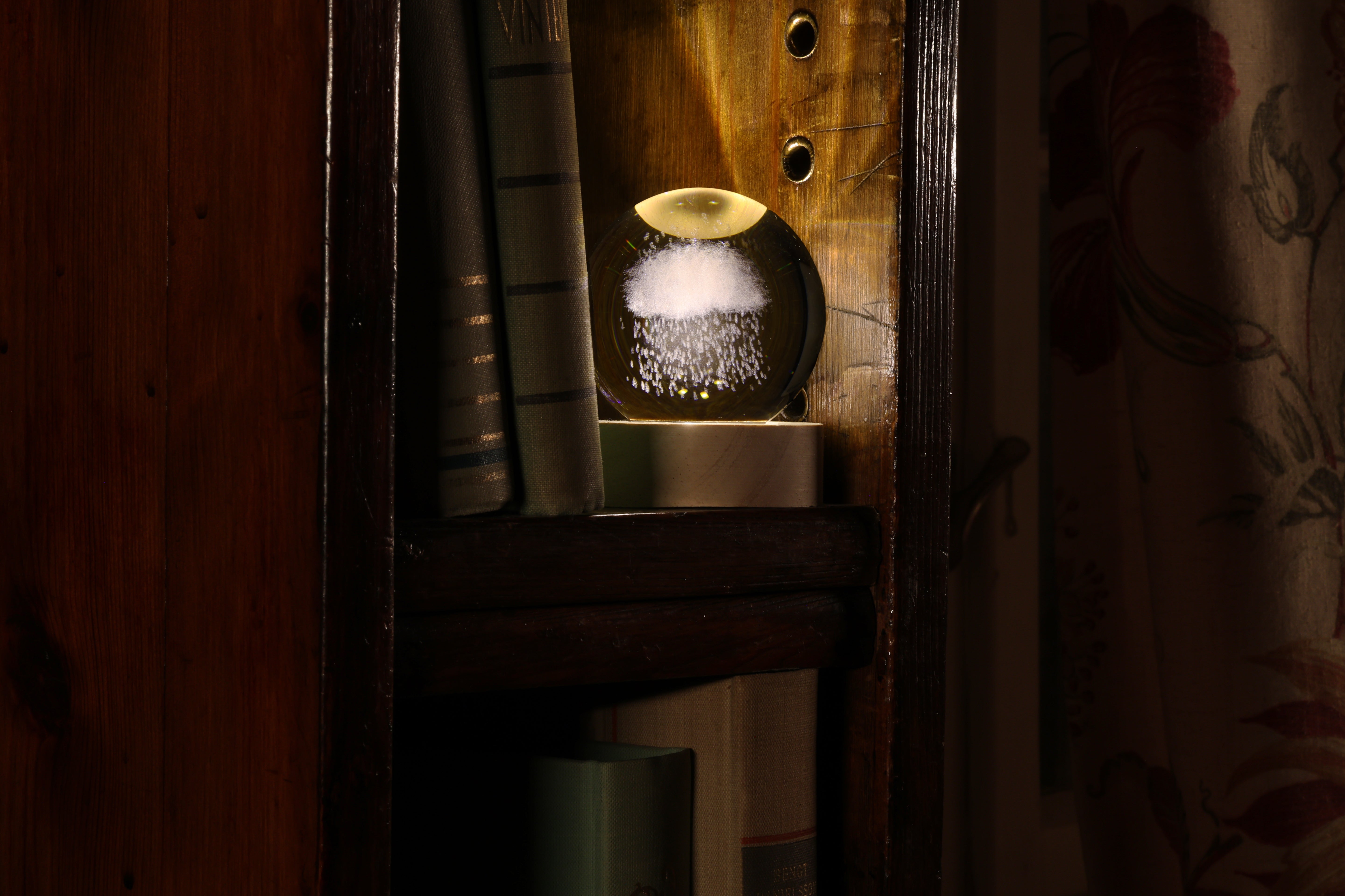 Nattbordslampe (regnsky)