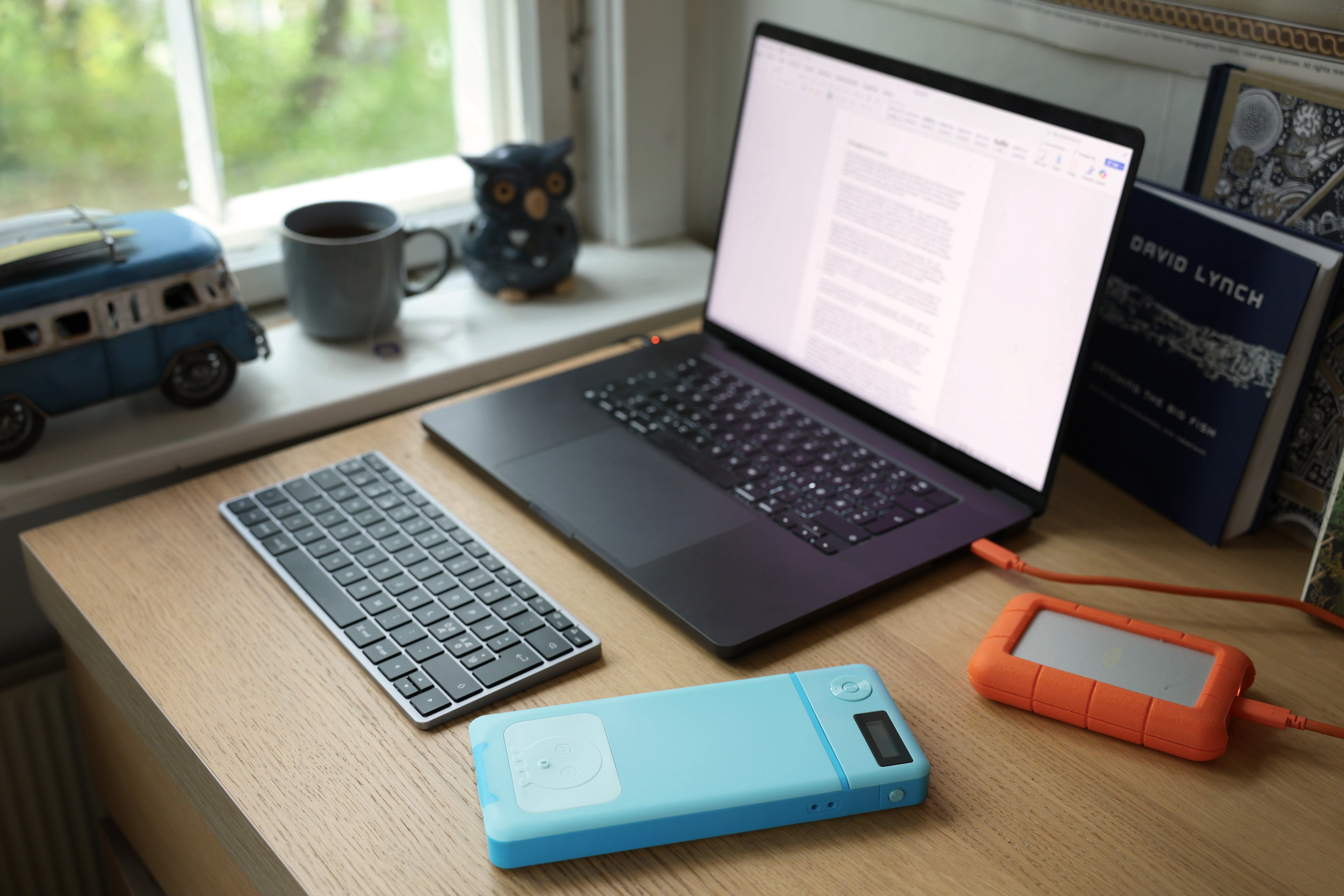 Låseboks til mobil – blå med blekksprut