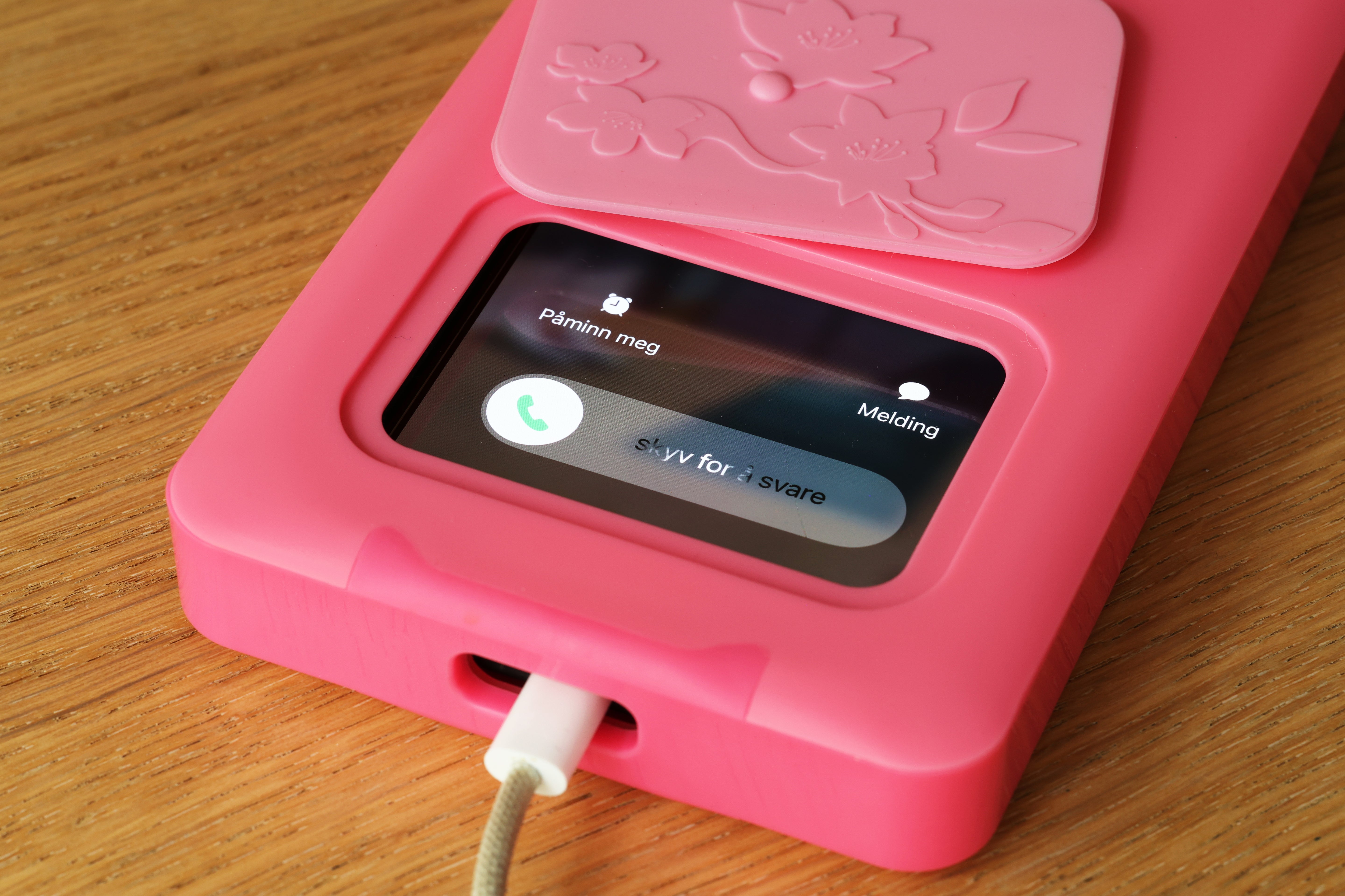 Låseboks til mobil – rosa med blomster