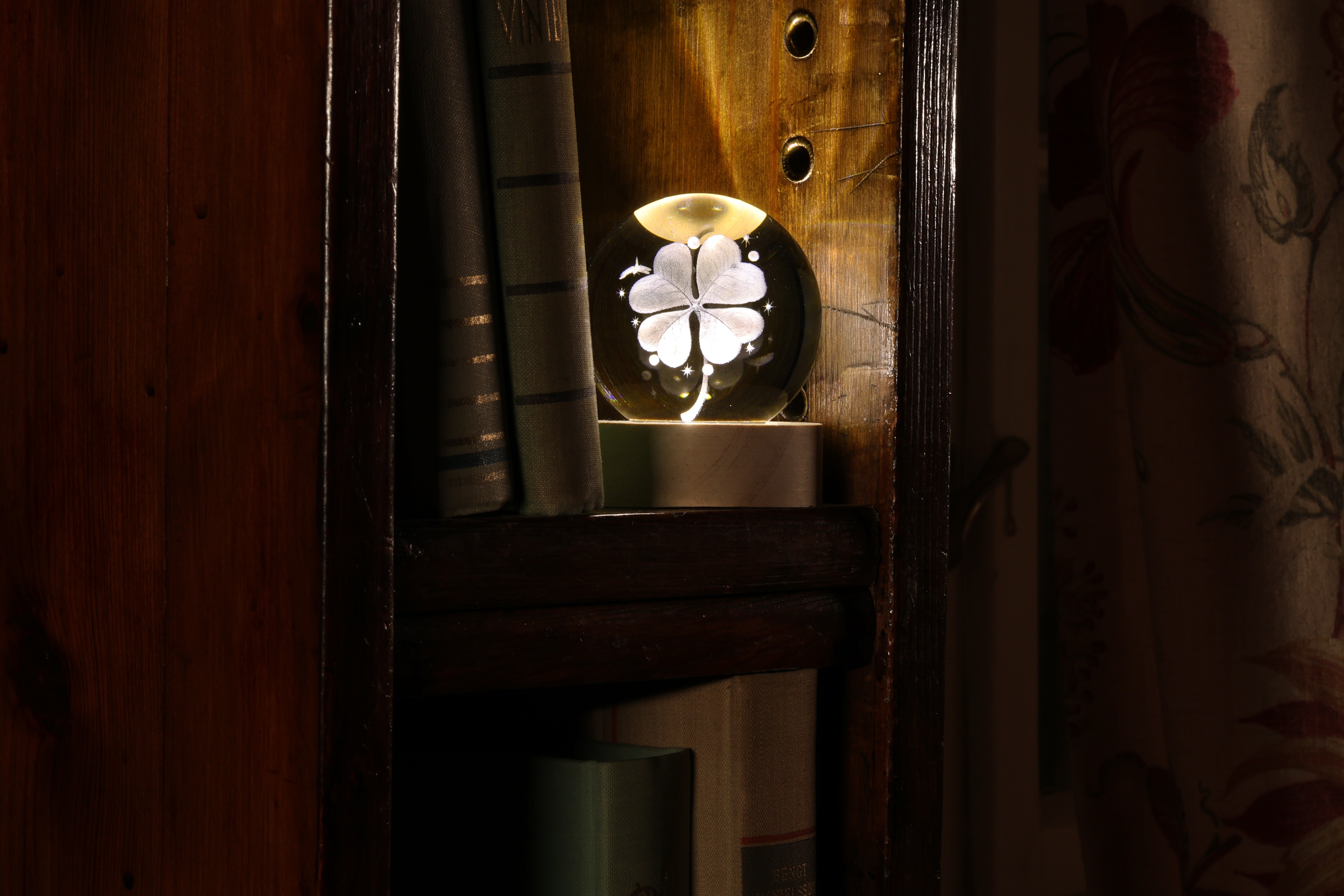 Nattbordslampe (firkløver)