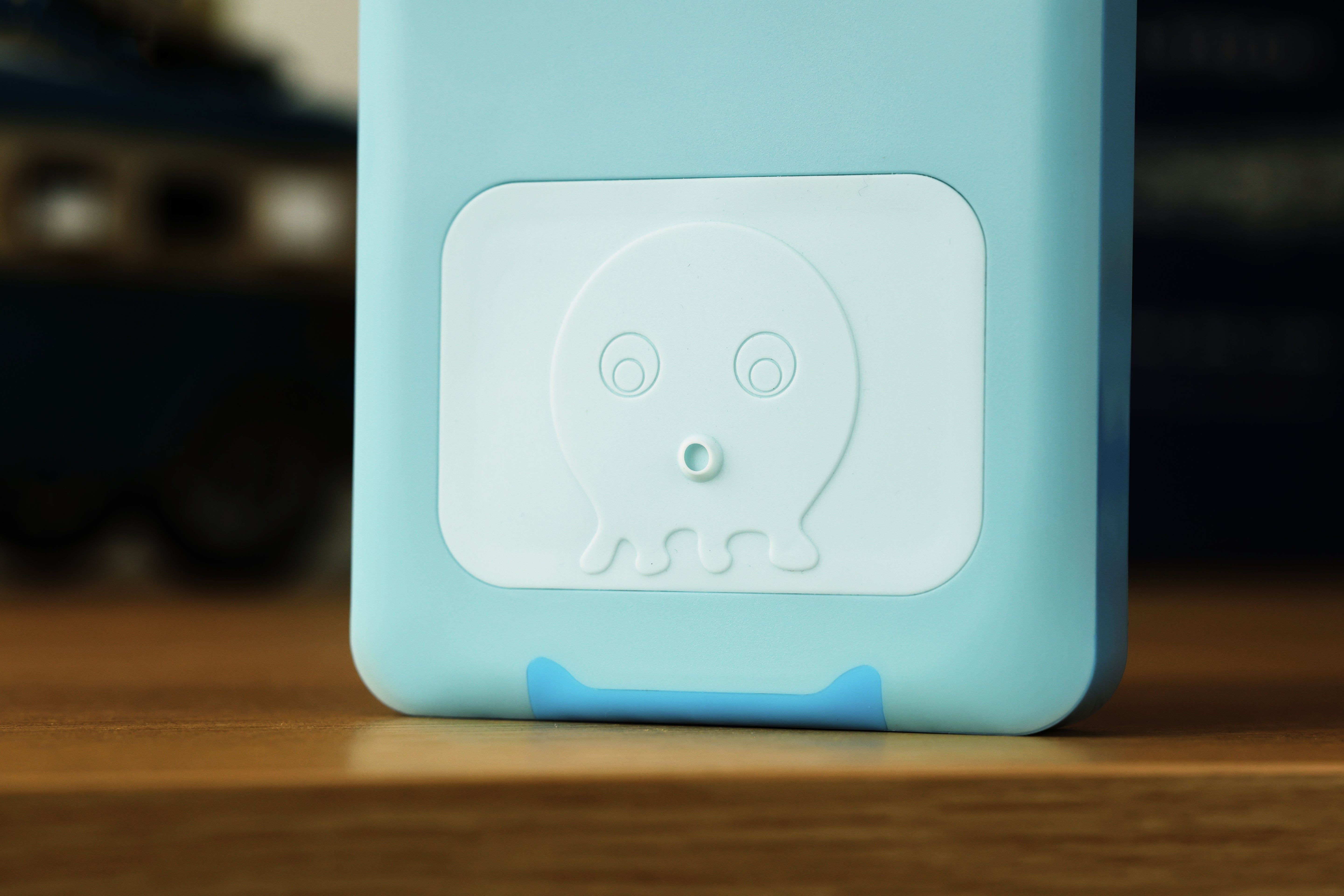 Låseboks til mobil – blå med blekksprut